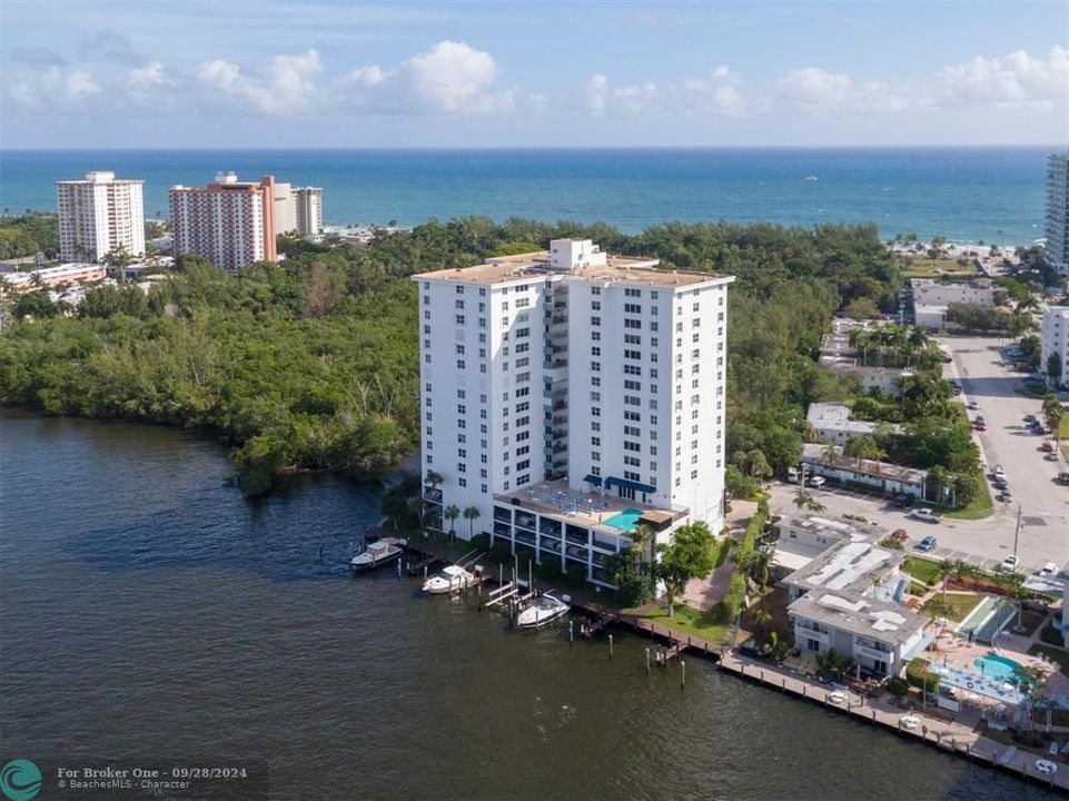 For Sale: $1,299,000 (2 beds, 2 baths, 1820 Square Feet)