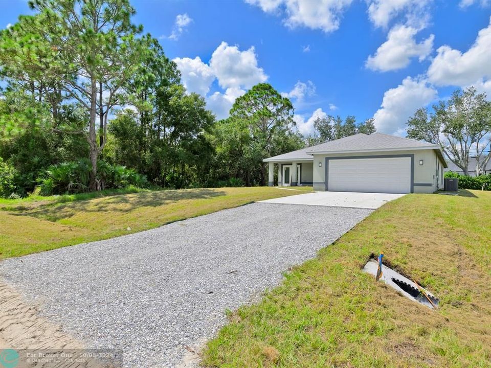 For Sale: $479,000 (3 beds, 2 baths, 2130 Square Feet)