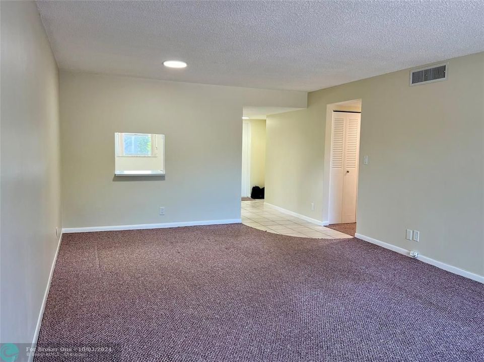 For Sale: $226,500 (2 beds, 2 baths, 1179 Square Feet)