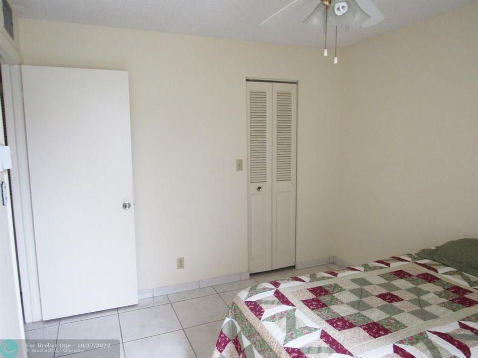 For Sale: $190,000 (2 beds, 2 baths, 1032 Square Feet)