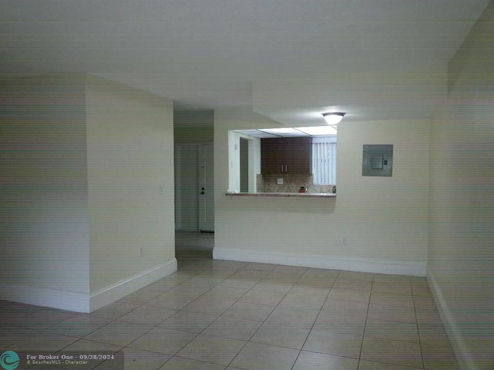 For Rent: $2,300 (2 beds, 2 baths, 1415 Square Feet)