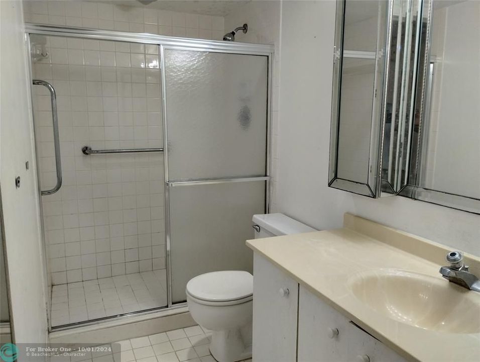 For Sale: $145,000 (2 beds, 2 baths, 1162 Square Feet)