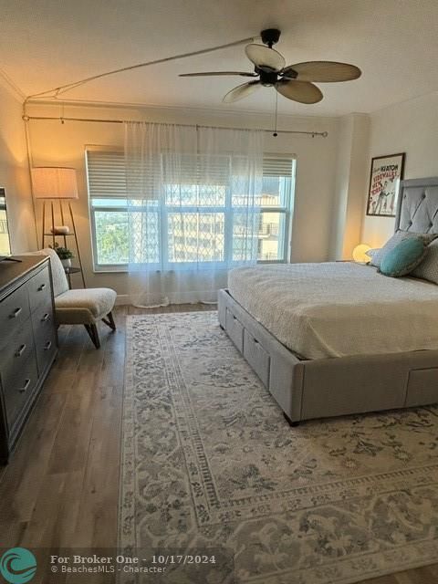 For Rent: $2,700 (1 beds, 1 baths, 1187 Square Feet)