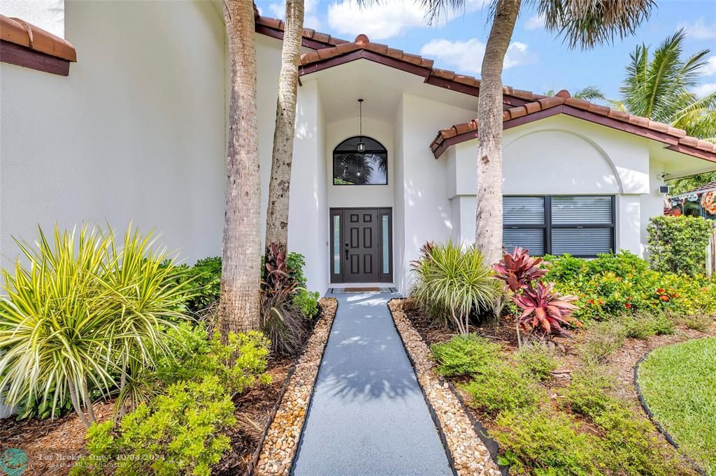 For Sale: $1,055,000 (4 beds, 3 baths, 2529 Square Feet)