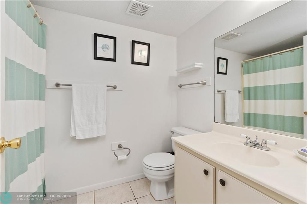 For Rent: $2,200 (2 beds, 2 baths, 1195 Square Feet)