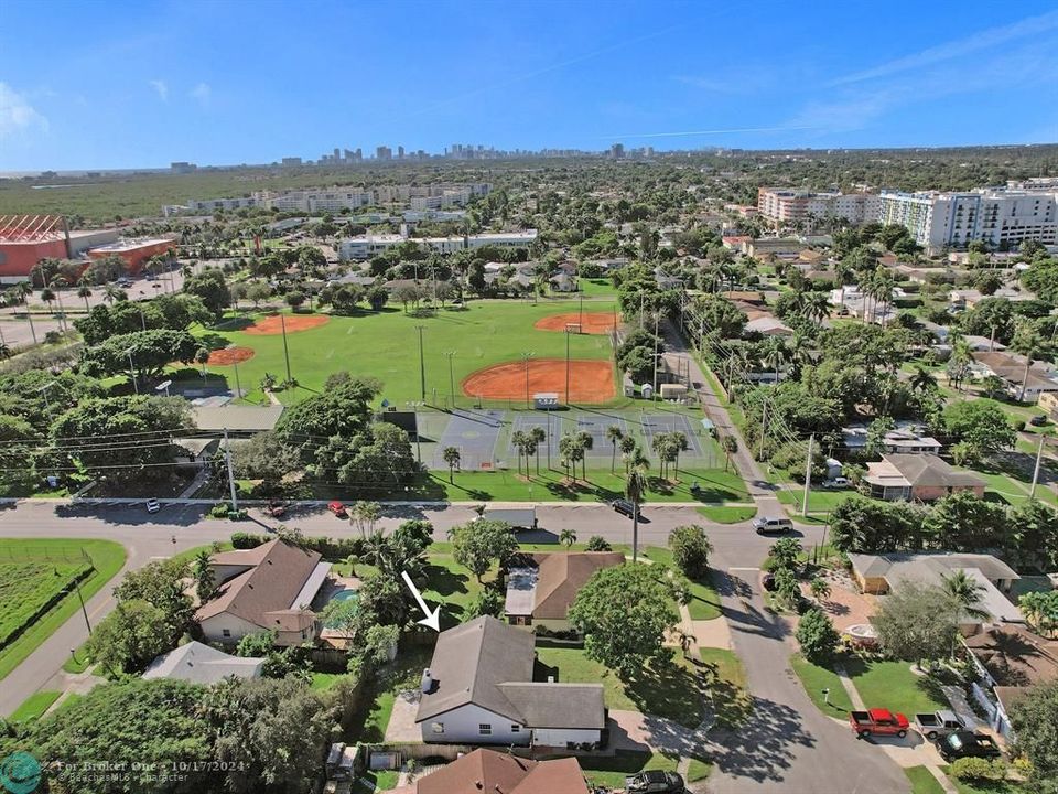 For Sale: $699,000 (3 beds, 2 baths, 1538 Square Feet)