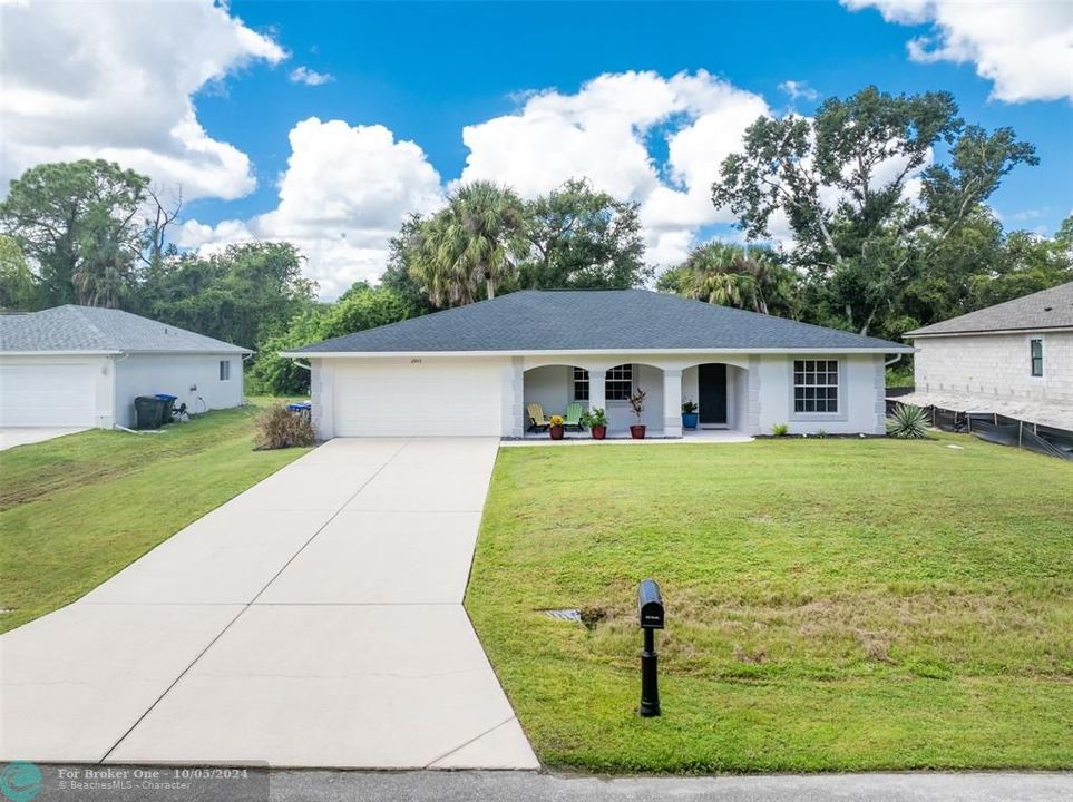 For Sale: $399,999 (3 beds, 2 baths, 1466 Square Feet)