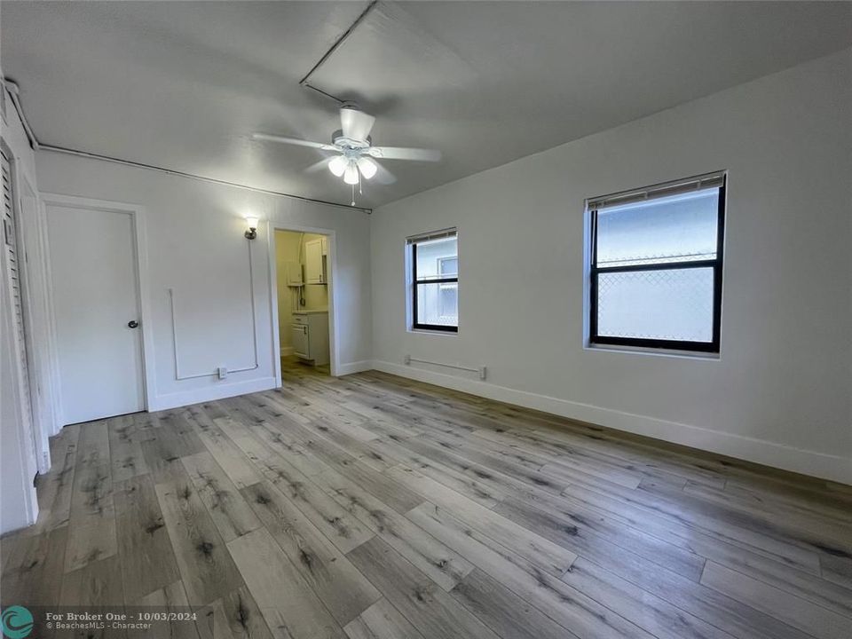 For Sale: $324,990 (2 beds, 1 baths, 625 Square Feet)