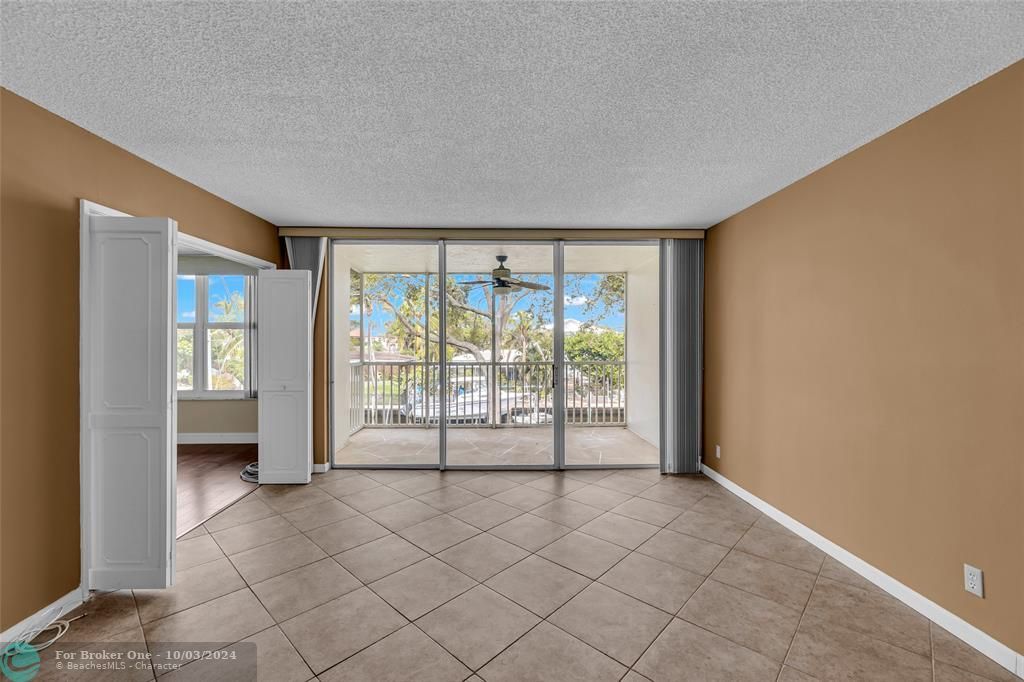 For Sale: $398,788 (2 beds, 2 baths, 1200 Square Feet)