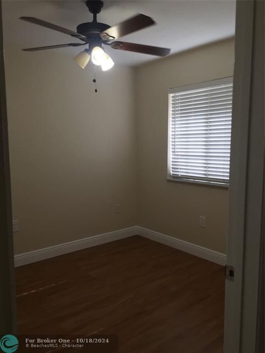 For Rent: $2,500 (3 beds, 2 baths, 1129 Square Feet)