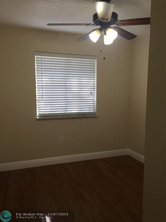 For Rent: $2,500 (3 beds, 2 baths, 1129 Square Feet)