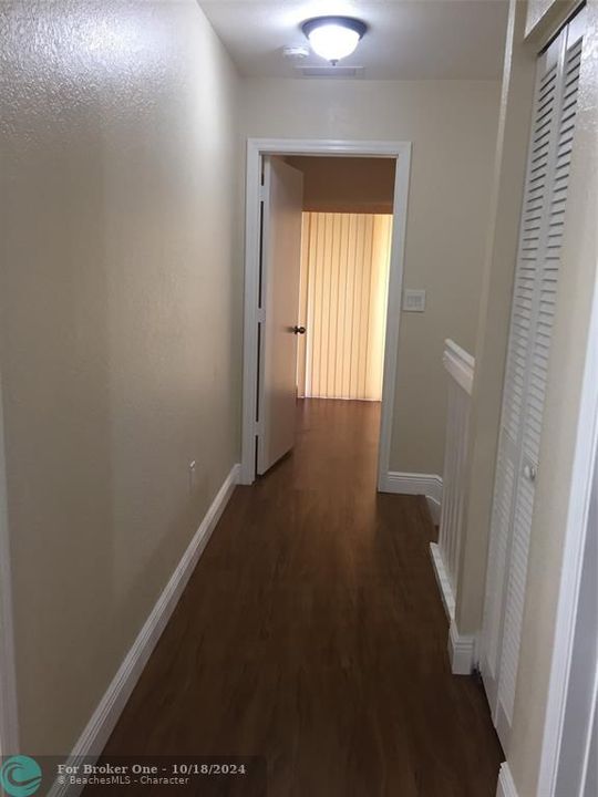 For Rent: $2,500 (3 beds, 2 baths, 1129 Square Feet)