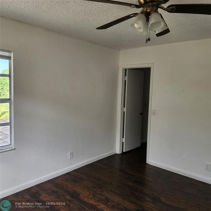 For Rent: $3,500 (4 beds, 2 baths, 2280 Square Feet)