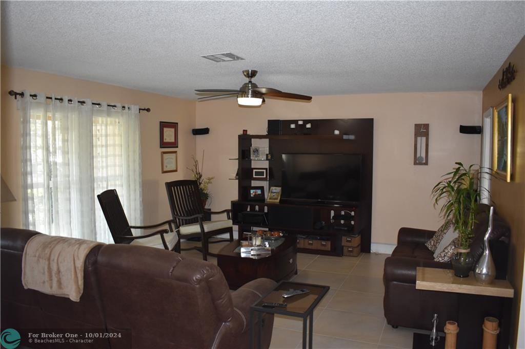 For Sale: $584,500 (4 beds, 2 baths, 2109 Square Feet)