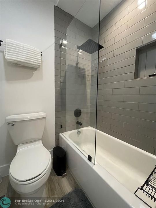 Active With Contract: $3,000 (2 beds, 1 baths, 1096 Square Feet)