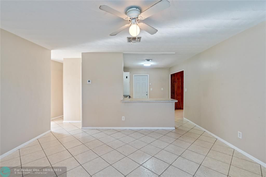 For Sale: $479,900 (3 beds, 2 baths, 1195 Square Feet)