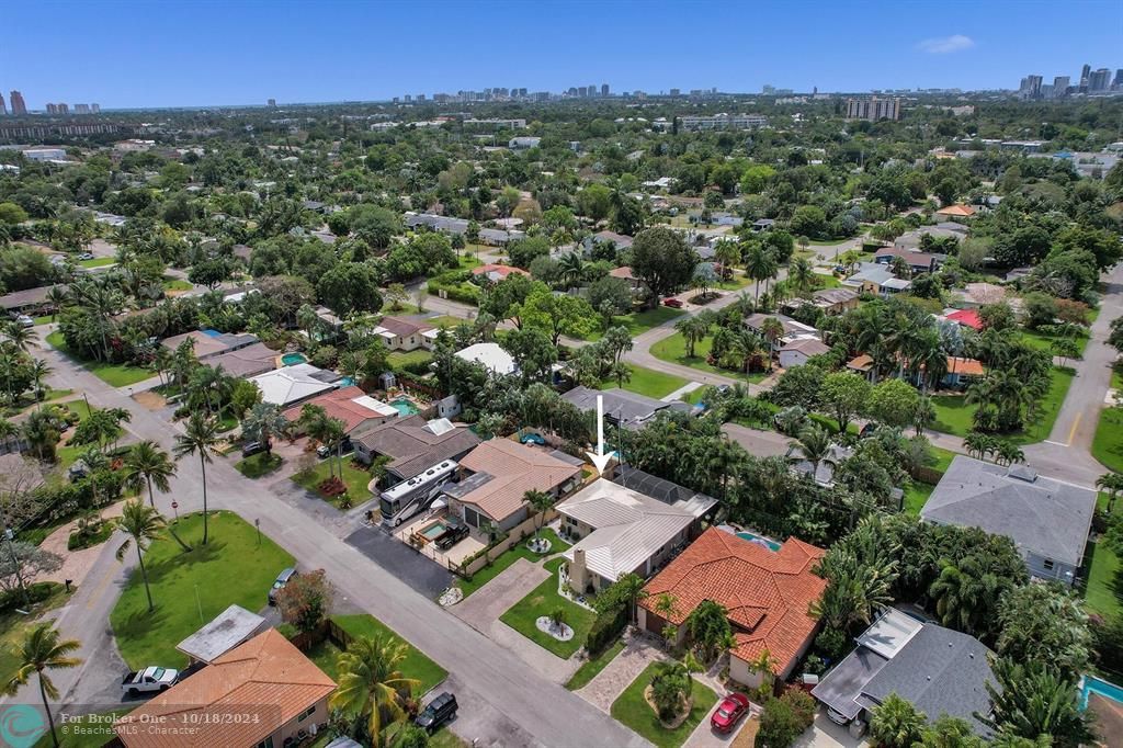 For Sale: $850,000 (3 beds, 2 baths, 1744 Square Feet)