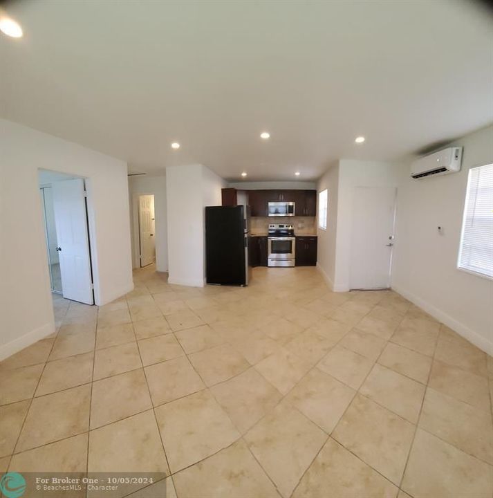 For Sale: $1,800 (2 beds, 1 baths, 0 Square Feet)