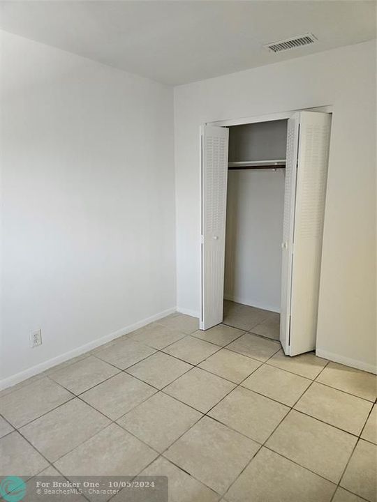 For Rent: $1,700 (2 beds, 1 baths, 609 Square Feet)