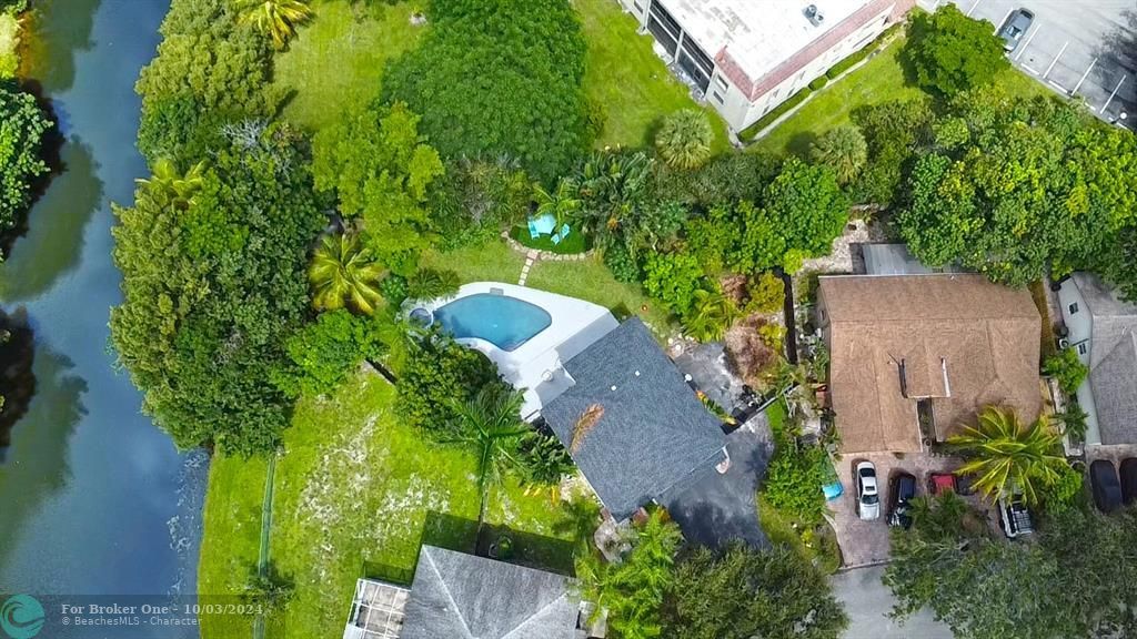 En Venta: $695,000 (3 camas, 2 baños, 1713 Pies cuadrados)