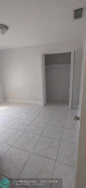 For Rent: $2,800 (3 beds, 2 baths, 1300 Square Feet)