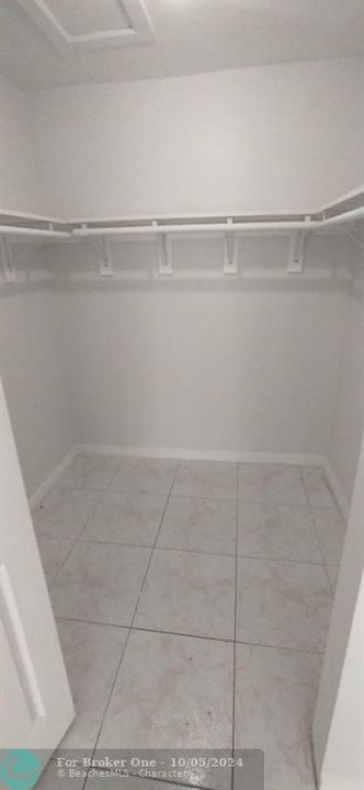 En Renta: $2,800 (3 camas, 2 baños, 1300 Pies cuadrados)