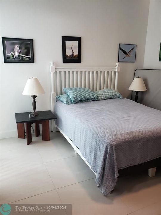 En Venta: $1,050,000 (3 camas, 3 baños, 2825 Pies cuadrados)