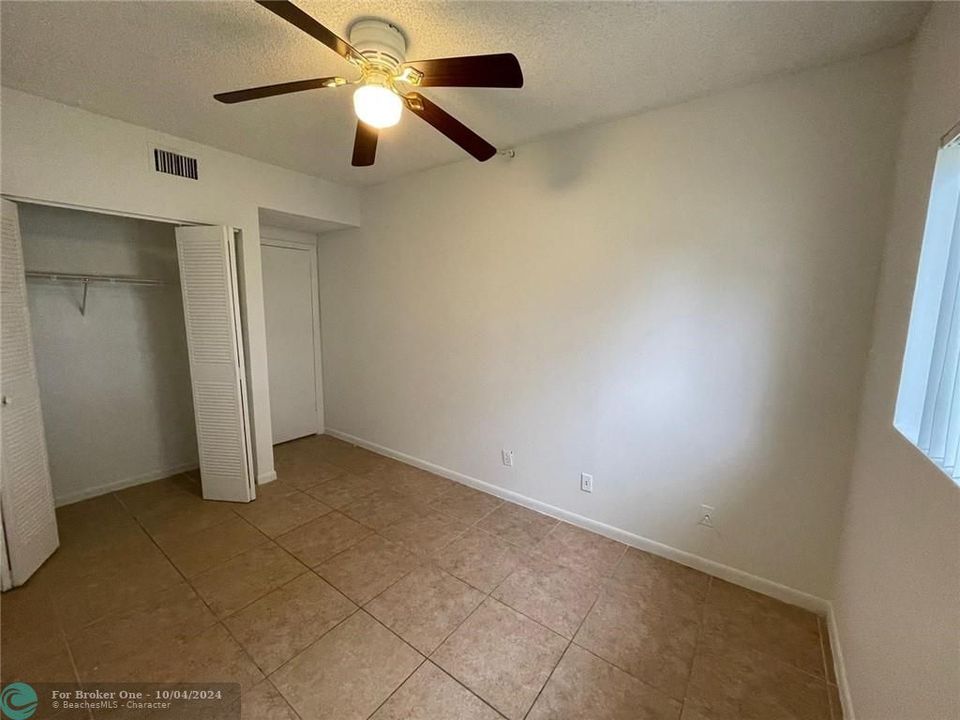 For Rent: $2,900 (3 beds, 2 baths, 1429 Square Feet)