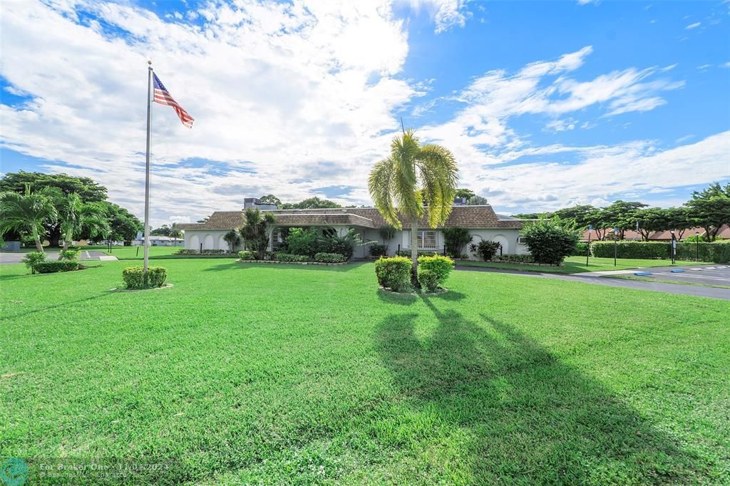 Active With Contract: $430,000 (2 beds, 2 baths, 1294 Square Feet)