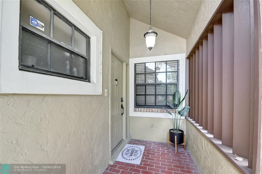 For Rent: $3,500 (3 beds, 2 baths, 1829 Square Feet)