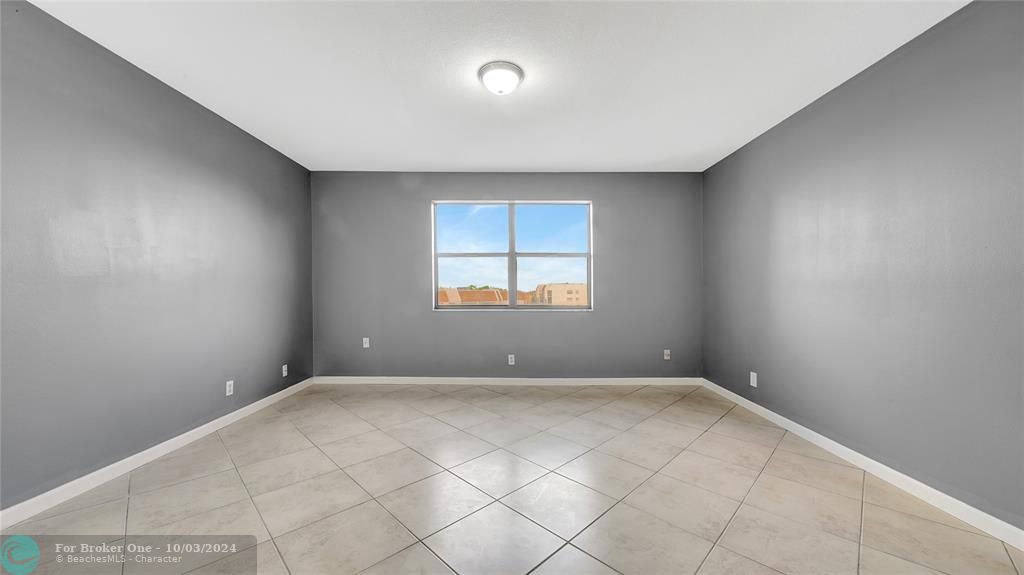 For Sale: $227,900 (2 beds, 2 baths, 1134 Square Feet)