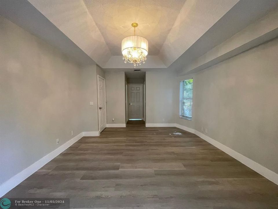 For Rent: $3,800 (3 beds, 2 baths, 1823 Square Feet)