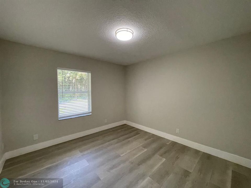 For Rent: $3,800 (3 beds, 2 baths, 1823 Square Feet)