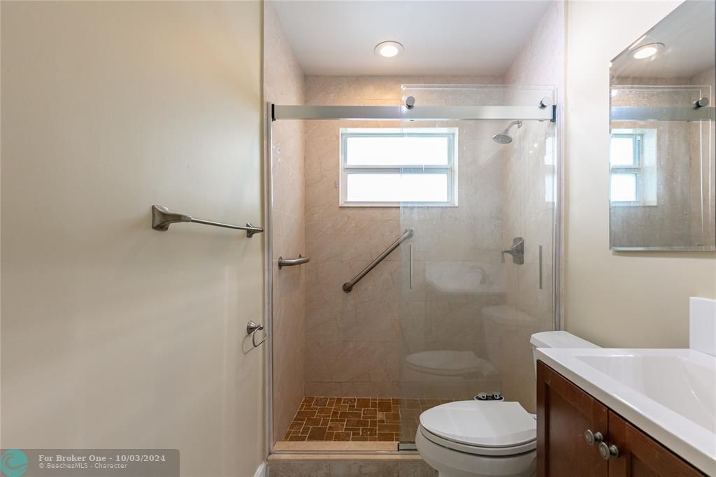 For Sale: $385,000 (2 beds, 2 baths, 1587 Square Feet)