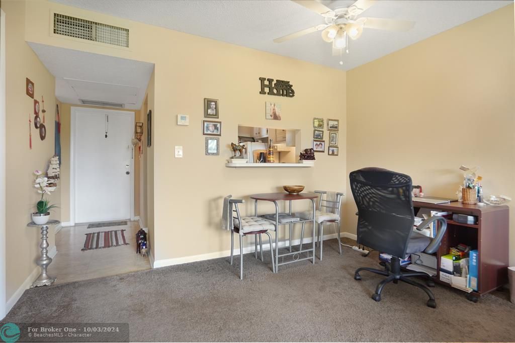 For Sale: $92,000 (1 beds, 1 baths, 680 Square Feet)