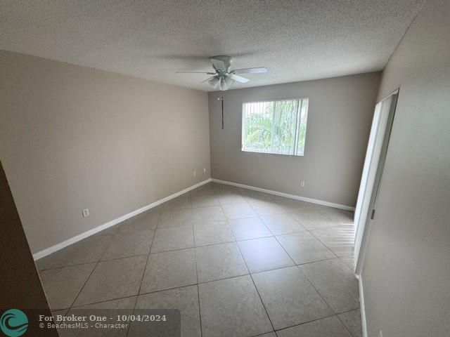 For Rent: $2,350 (2 beds, 2 baths, 1124 Square Feet)