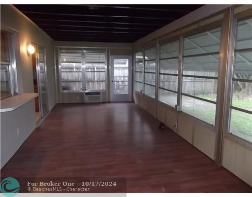 For Rent: $2,900 (2 beds, 2 baths, 1579 Square Feet)