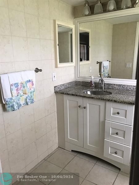 For Rent: $2,100 (2 beds, 2 baths, 1198 Square Feet)