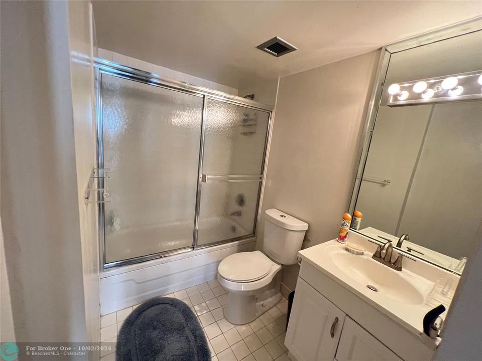 For Sale: $475,000 (2 beds, 2 baths, 1045 Square Feet)