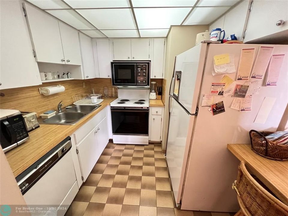 En Venta: $475,000 (2 camas, 2 baños, 1045 Pies cuadrados)