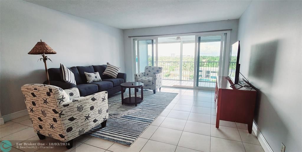 For Sale: $495,000 (2 beds, 2 baths, 1400 Square Feet)