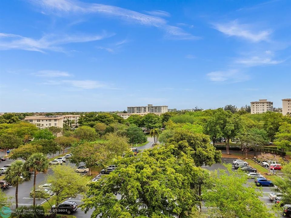 For Sale: $419,000 (3 beds, 2 baths, 1710 Square Feet)