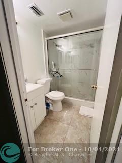 For Sale: $294,999 (2 beds, 2 baths, 1360 Square Feet)