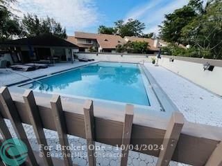 En Venta: $294,999 (2 camas, 2 baños, 1360 Pies cuadrados)