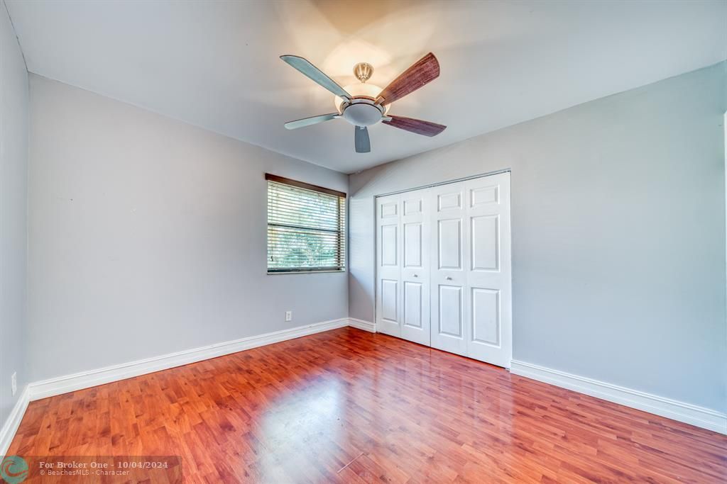 For Rent: $2,500 (2 beds, 2 baths, 880 Square Feet)