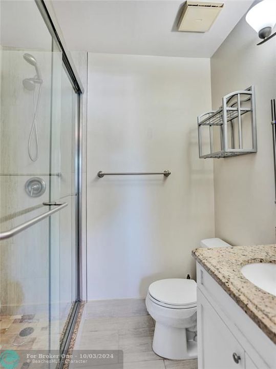 For Sale: $499,000 (2 beds, 2 baths, 1008 Square Feet)