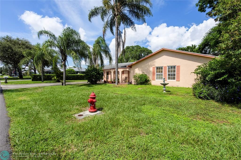 For Sale: $599,000 (3 beds, 2 baths, 2390 Square Feet)