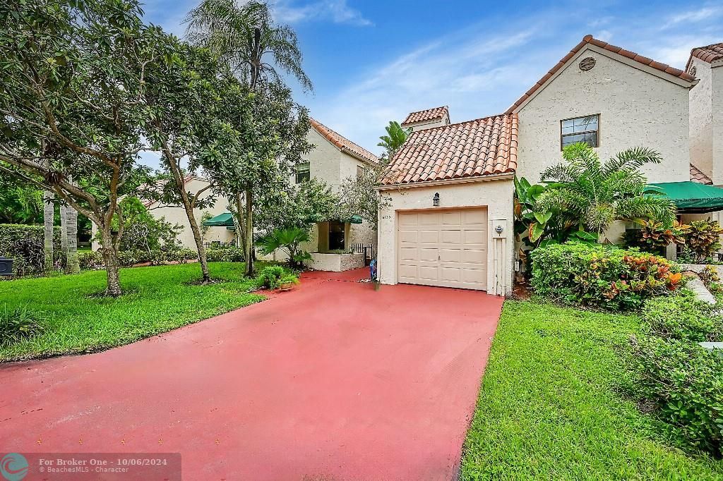 For Sale: $659,000 (3 beds, 2 baths, 1998 Square Feet)