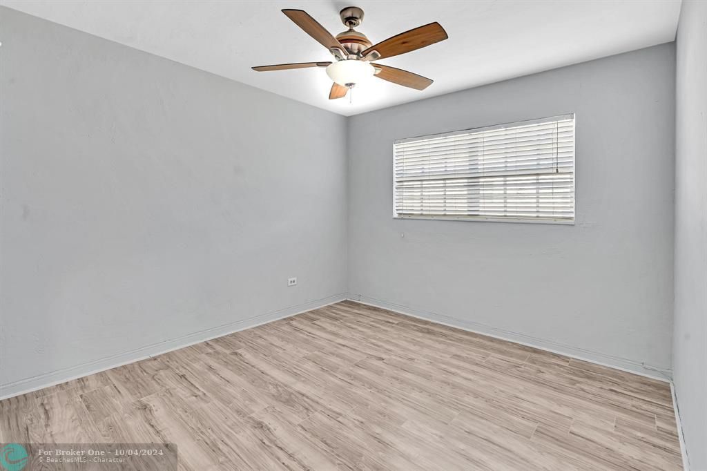 For Sale: $588,900 (3 beds, 2 baths, 1555 Square Feet)