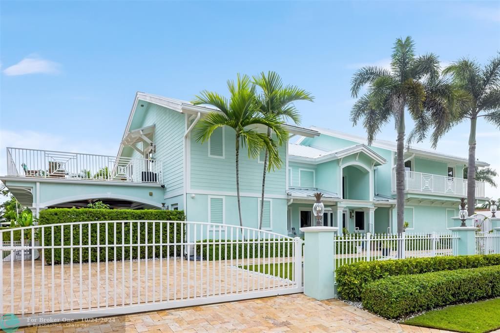 For Sale: $6,995,000 (4 beds, 4 baths, 5166 Square Feet)